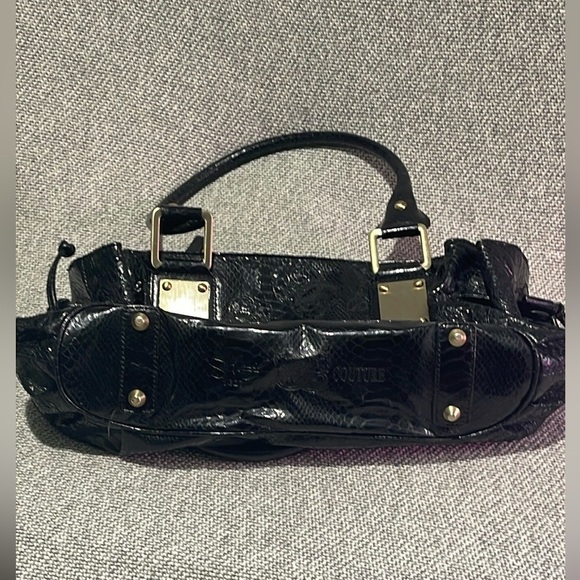 Sharif 1827 Couture Black Shoulder Bag with Glossy Finish and Silver Accents - Picture 15 of 16